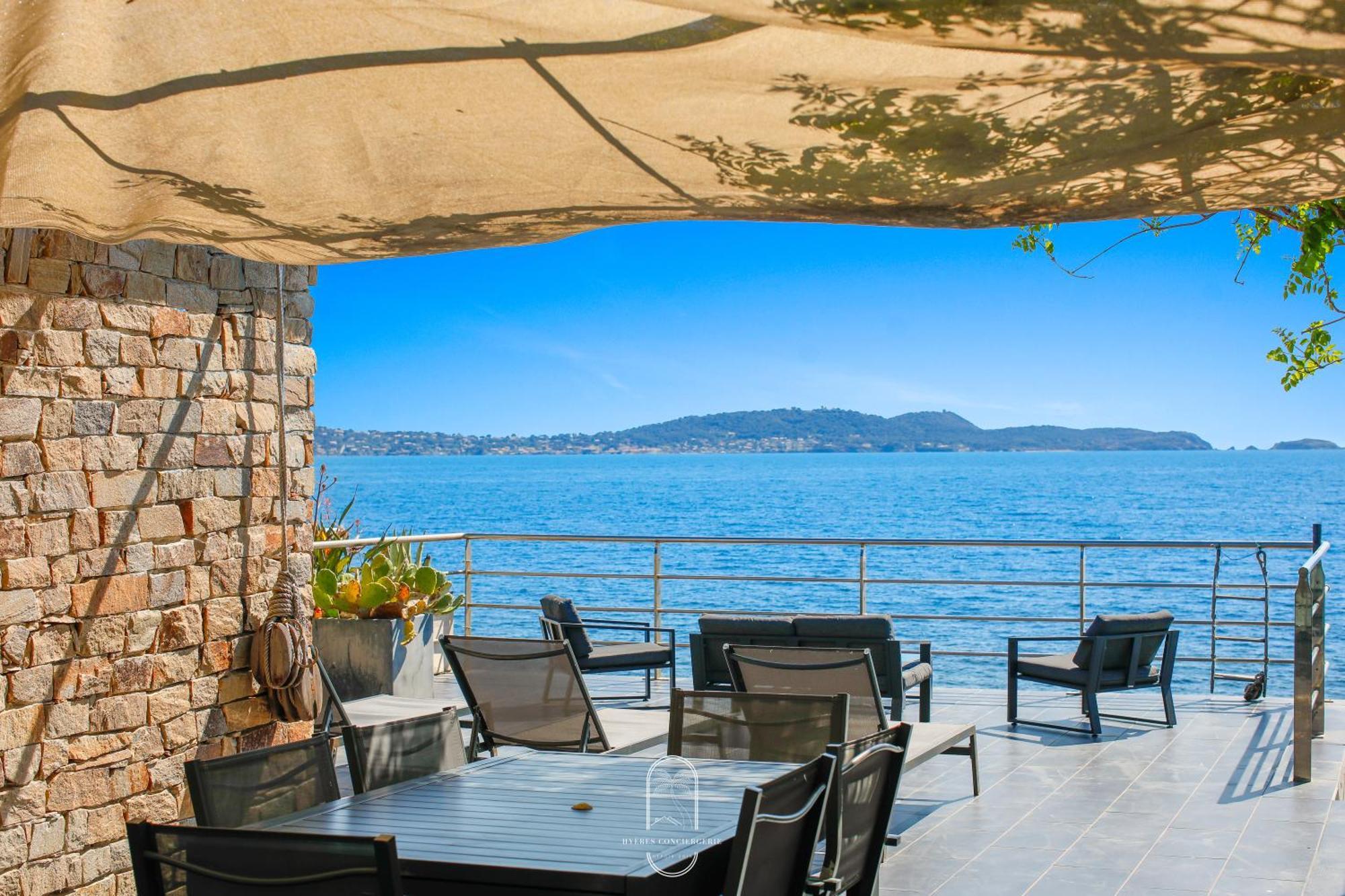 Maison Sur L'Eau-Hyeres-Almanarre-Parkings Clim Wifi By Hc エクステリア 写真