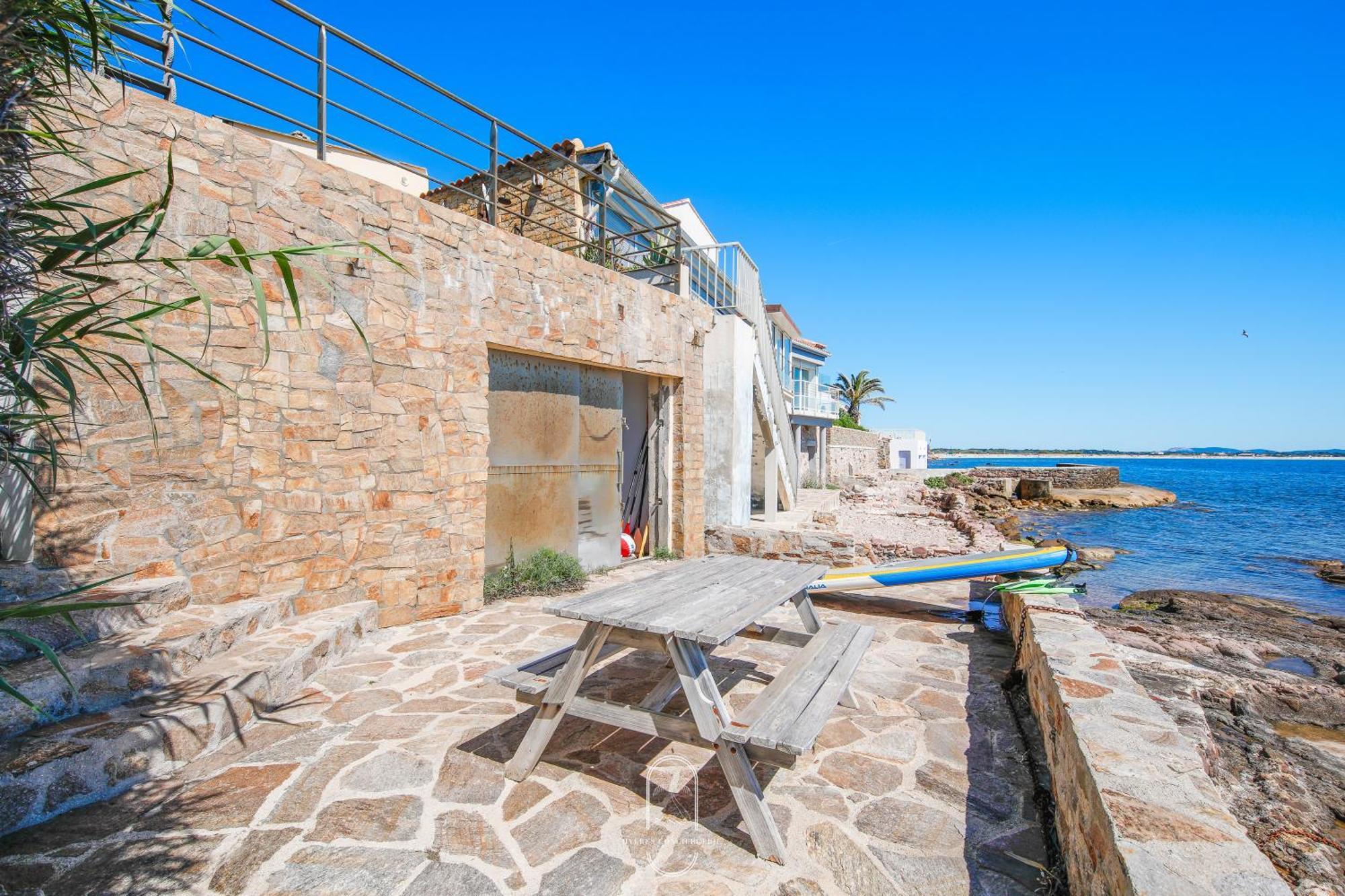 Maison Sur L'Eau-Hyeres-Almanarre-Parkings Clim Wifi By Hc エクステリア 写真