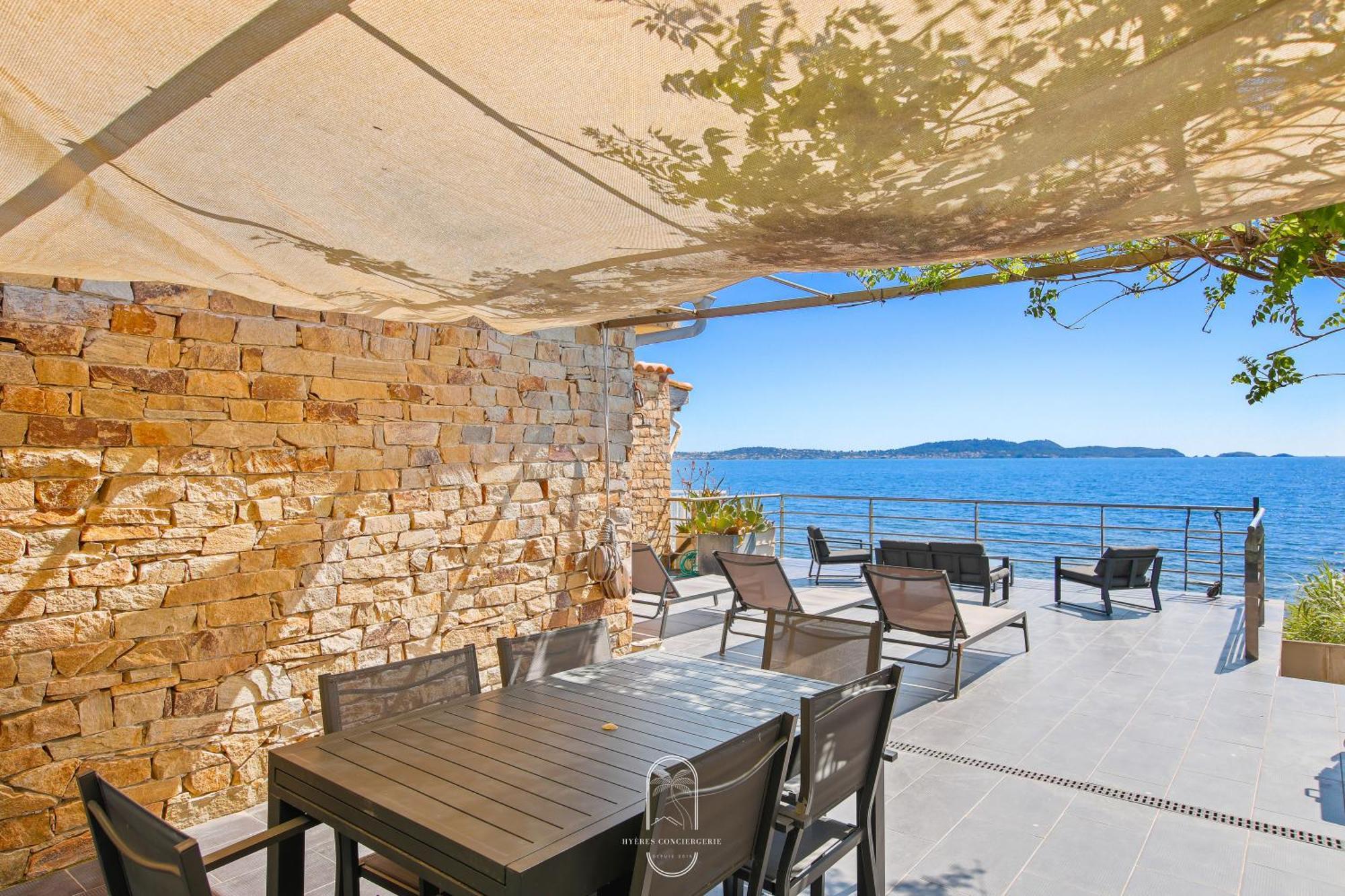 Maison Sur L'Eau-Hyeres-Almanarre-Parkings Clim Wifi By Hc エクステリア 写真