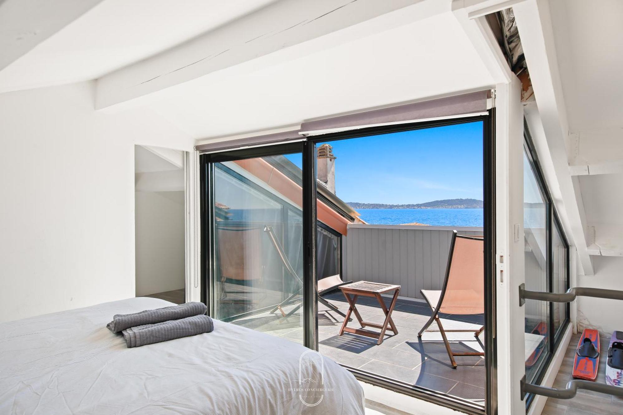Maison Sur L'Eau-Hyeres-Almanarre-Parkings Clim Wifi By Hc エクステリア 写真